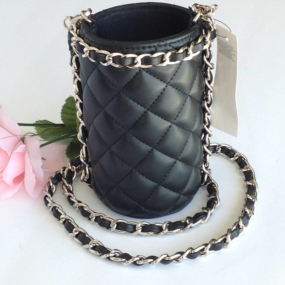 🍃🌷White House / Black Market - 'Mini Bucket' Bag